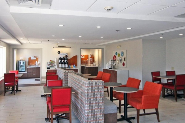 Holiday Inn Express Branford-New Haven image 10