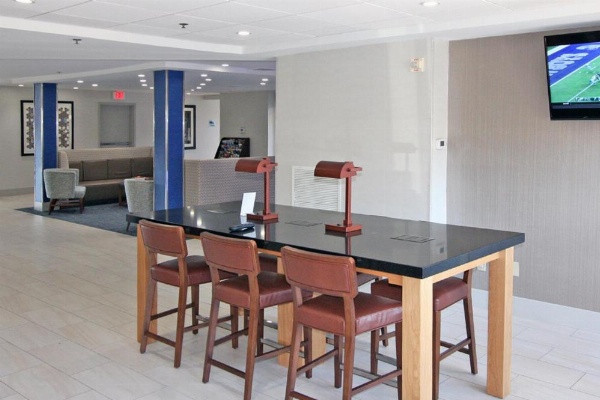 Holiday Inn Express Branford-New Haven image 19