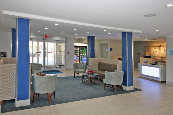 Holiday Inn Express Branford-New Haven image 4